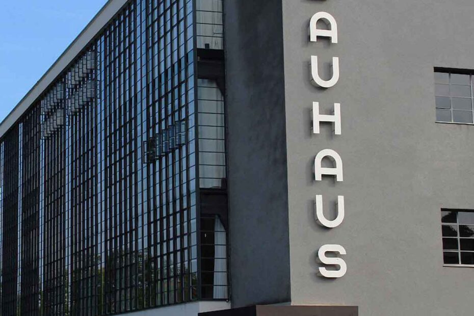 La Bauhaus fue una escuela de arte alemana y también dio nombre a un movimiento artístico.