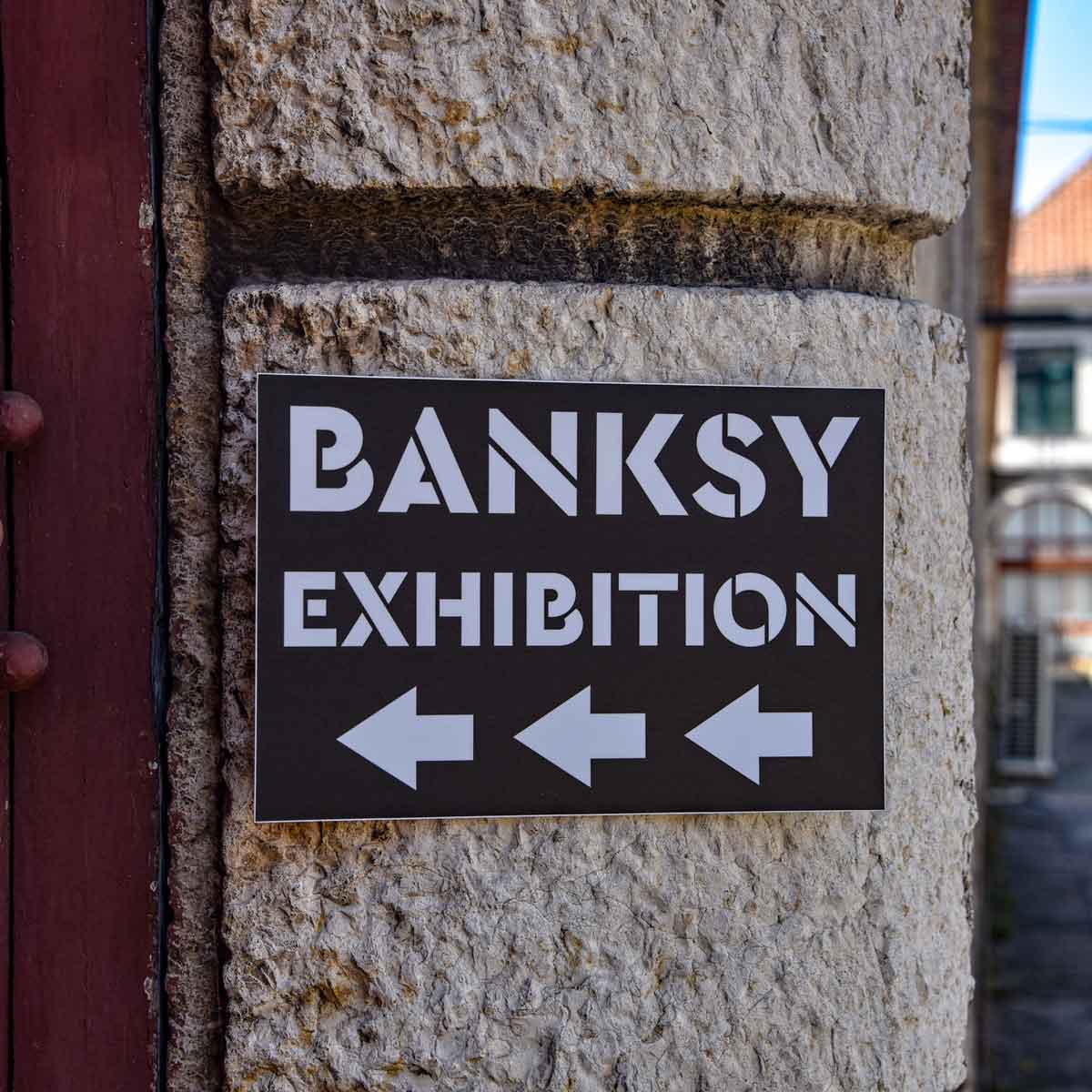 Discovering the art style of Banksy.