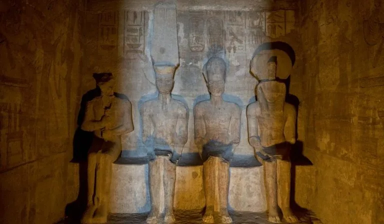 African sculpture and Black abstraction show in New York